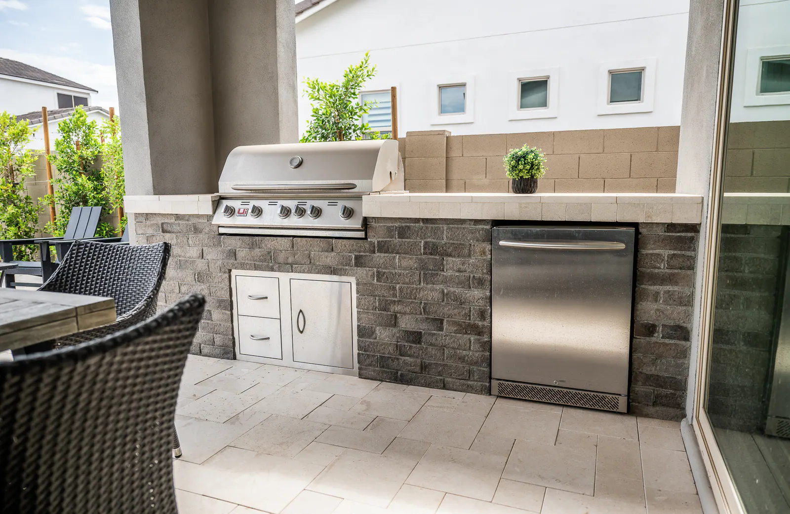 Outdoor kitchen and stone patio installation in the Gilbert area